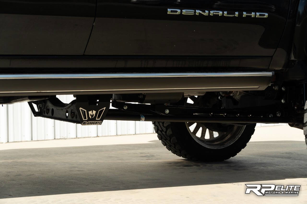 Used 2025 GMC Sierra 2500 Denali Ultimate image 10