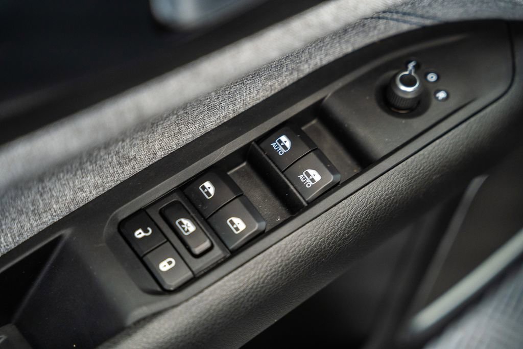 Used 2024 Jeep Compass Sport AWD/4WD image 36