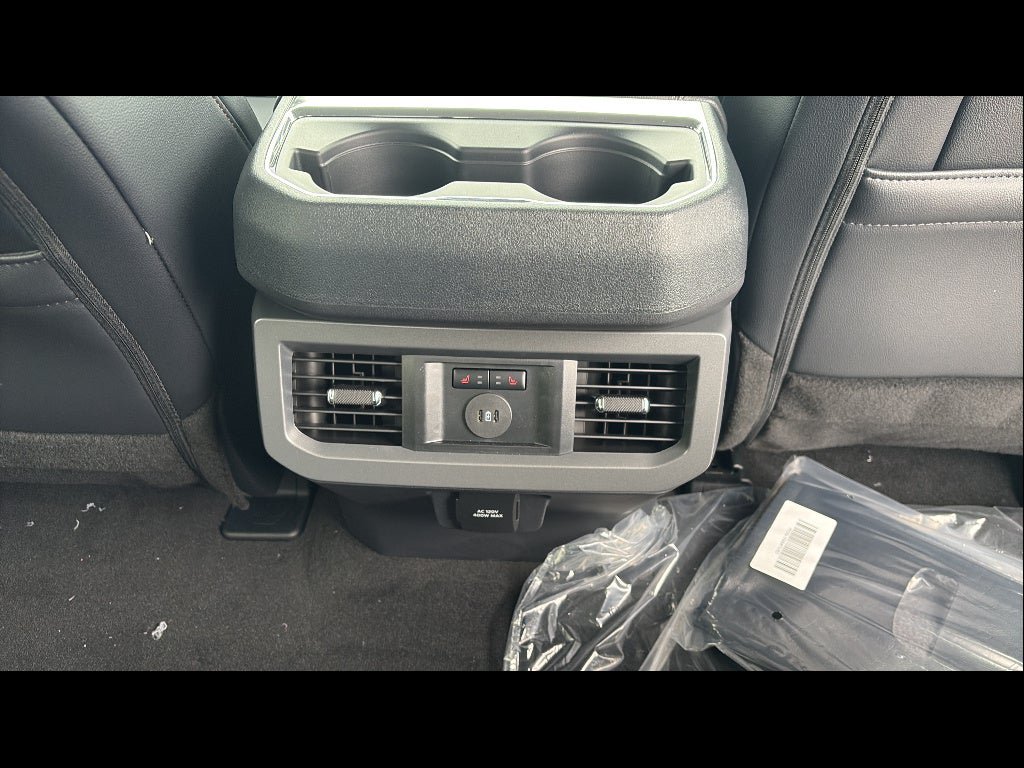 New 2026 Ford F250 Lariat w/ Black Appearance Package AWD/4WD image 24
