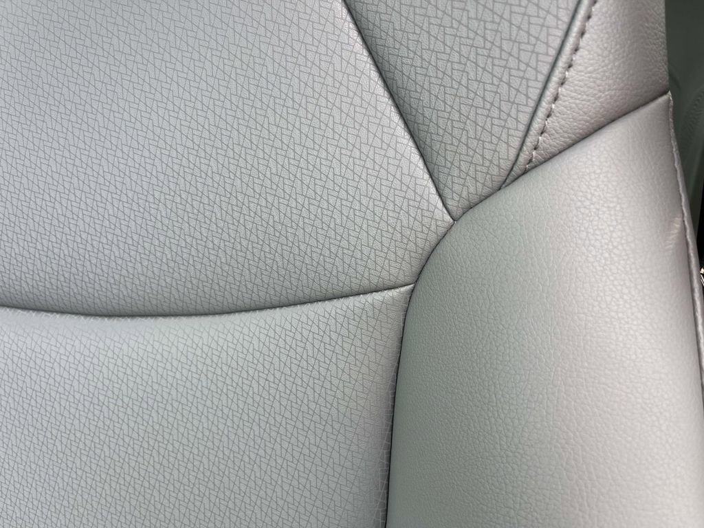 New 2026 Toyota Sienna XLE image 14