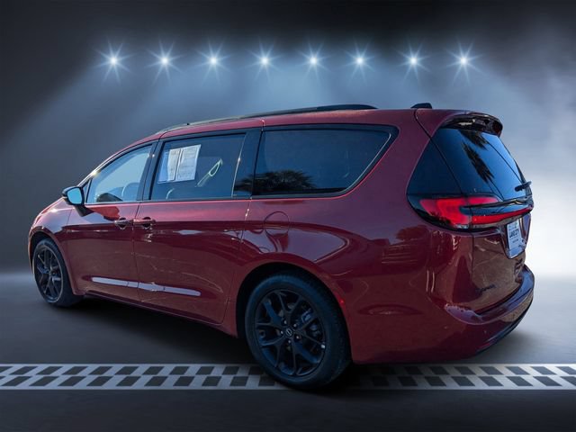 Used 2025 Chrysler Pacifica Limited FWD image 5