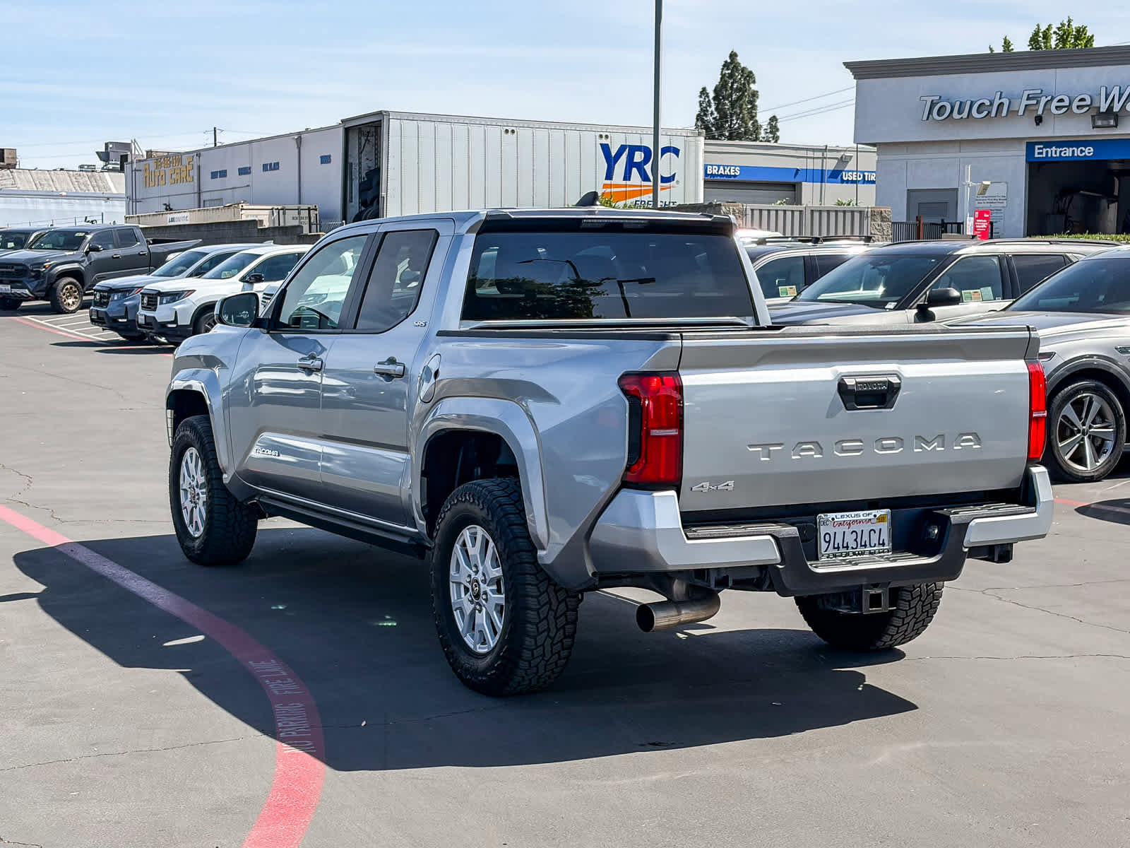 Used 2024 Toyota Tacoma SR5 image 2