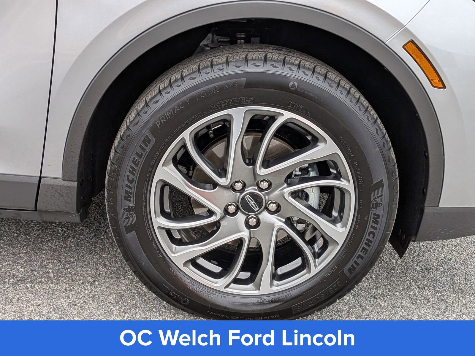 Used 2022 Lincoln Corsair FWD w/ Equipment Group 101A image 7