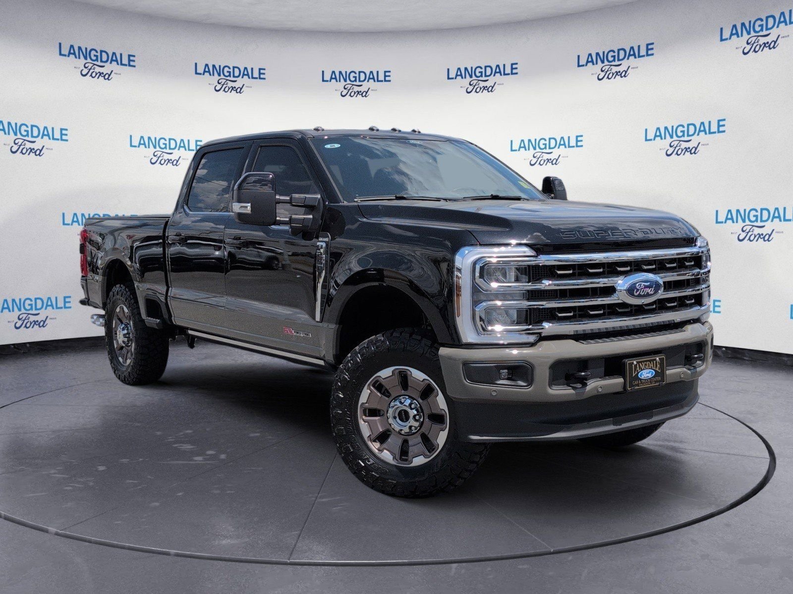 New 2026 Ford F250 4x4 Crew Cab Super Duty image 2