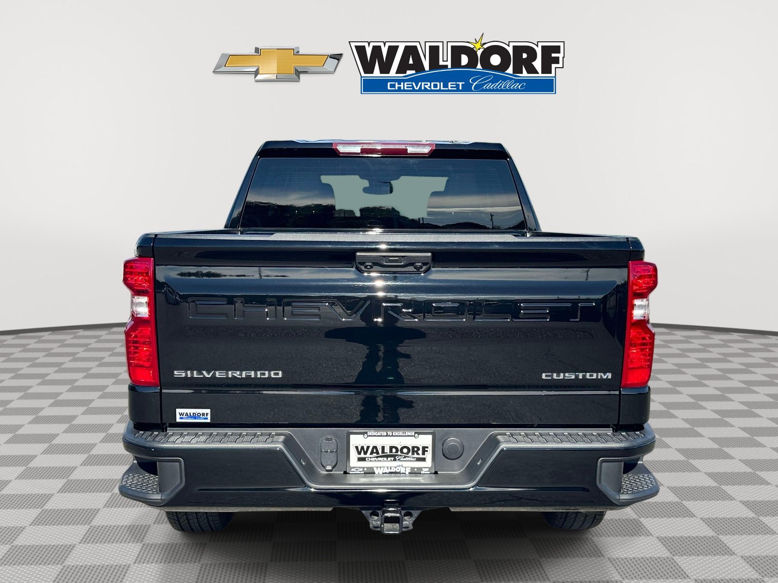 Used 2023 Chevrolet Silverado 1500 Custom AWD/4WD image 5