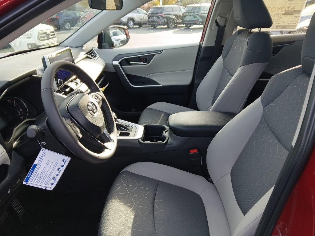 New 2025 Toyota RAV4 XLE image 8