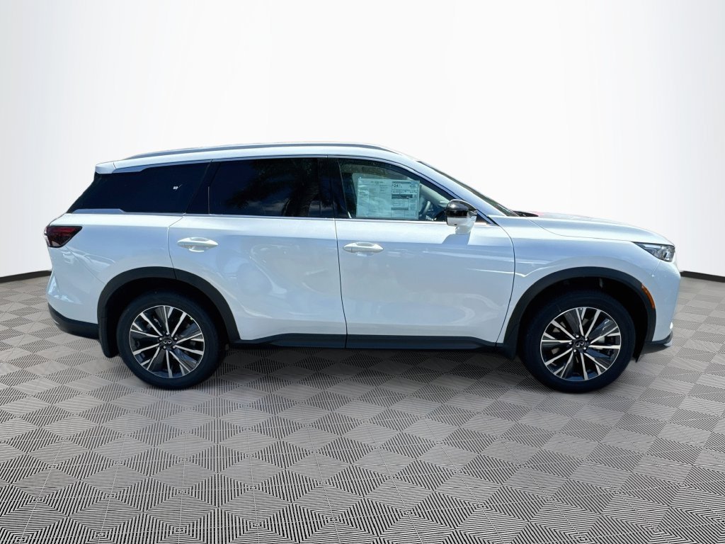 New 2027 INFINITI QX60 Luxe w/ Cargo Package FWD image 4