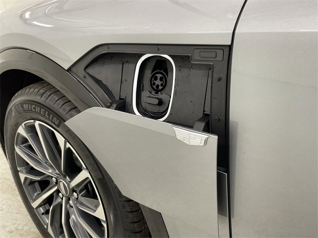 New 2025 Cadillac Lyriq Sport image 28