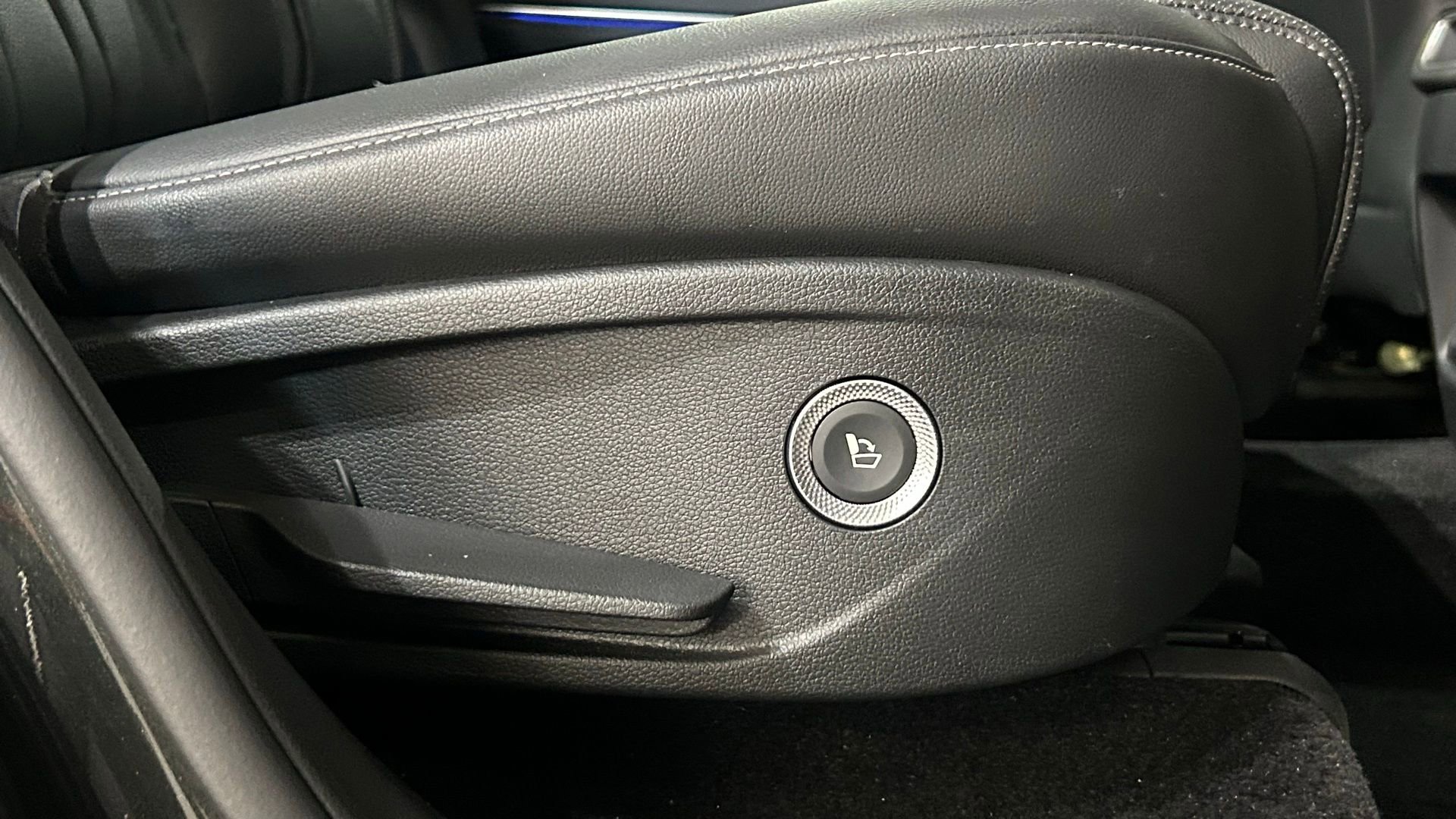 Used 2025 Genesis GV80 2.5T Standard image 57