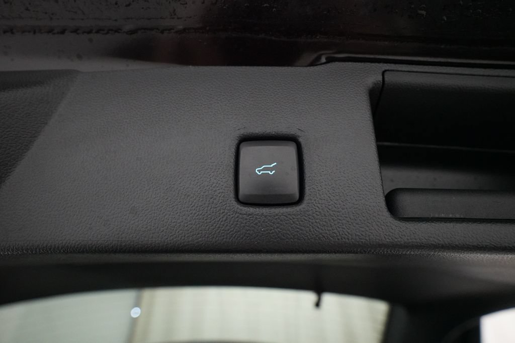 Used 2023 Ford Escape Active w/ Tech Pack #1 AWD/4WD image 15