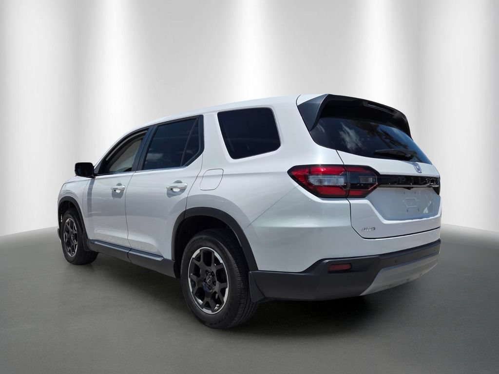 Certified 2025 Honda Pilot EX-L image 5