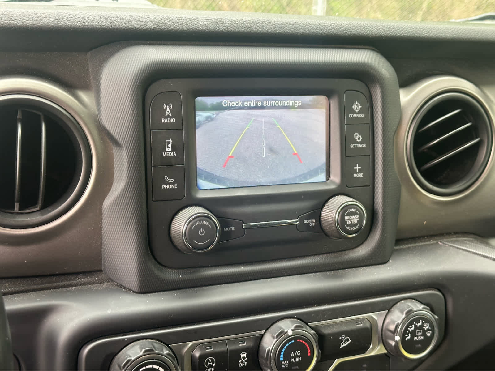 Used 2019 Jeep Wrangler Unlimited Sport S AWD/4WD image 15