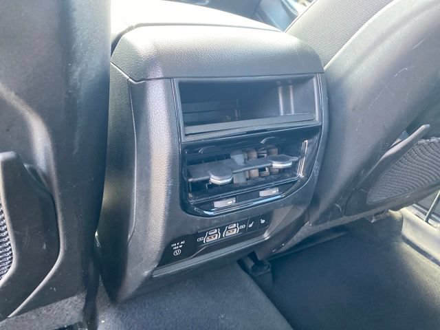 Used 2023 Jeep Grand Cherokee Limited AWD/4WD image 19