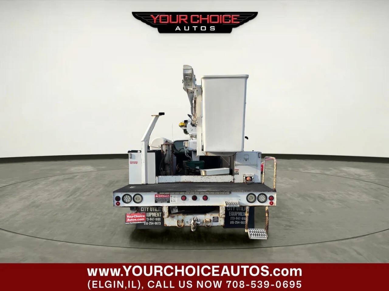Used 2003 Ford F450 2WD Regular Cab Super Duty image 4
