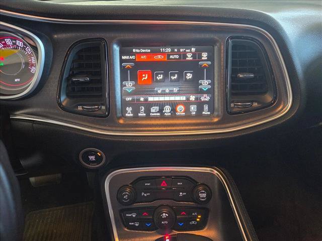 Used 2015 Dodge Challenger R/T Plus RWD image 12