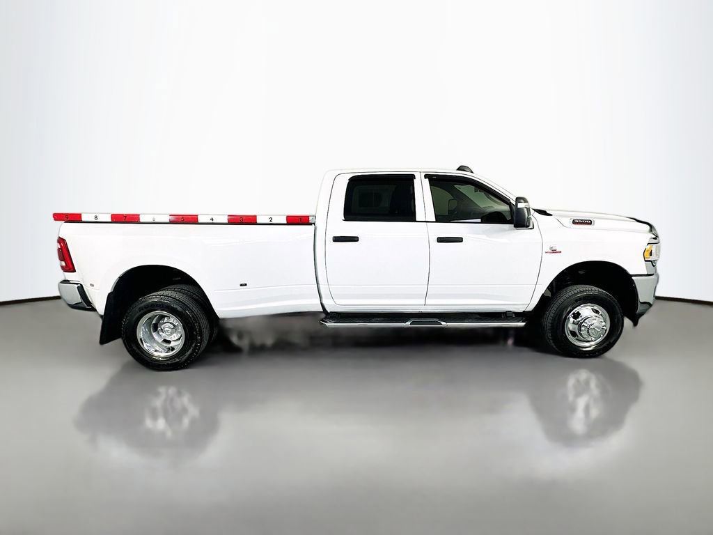 Used 2024 RAM 3500 Tradesman w/ Chrome Appearance Group image 8