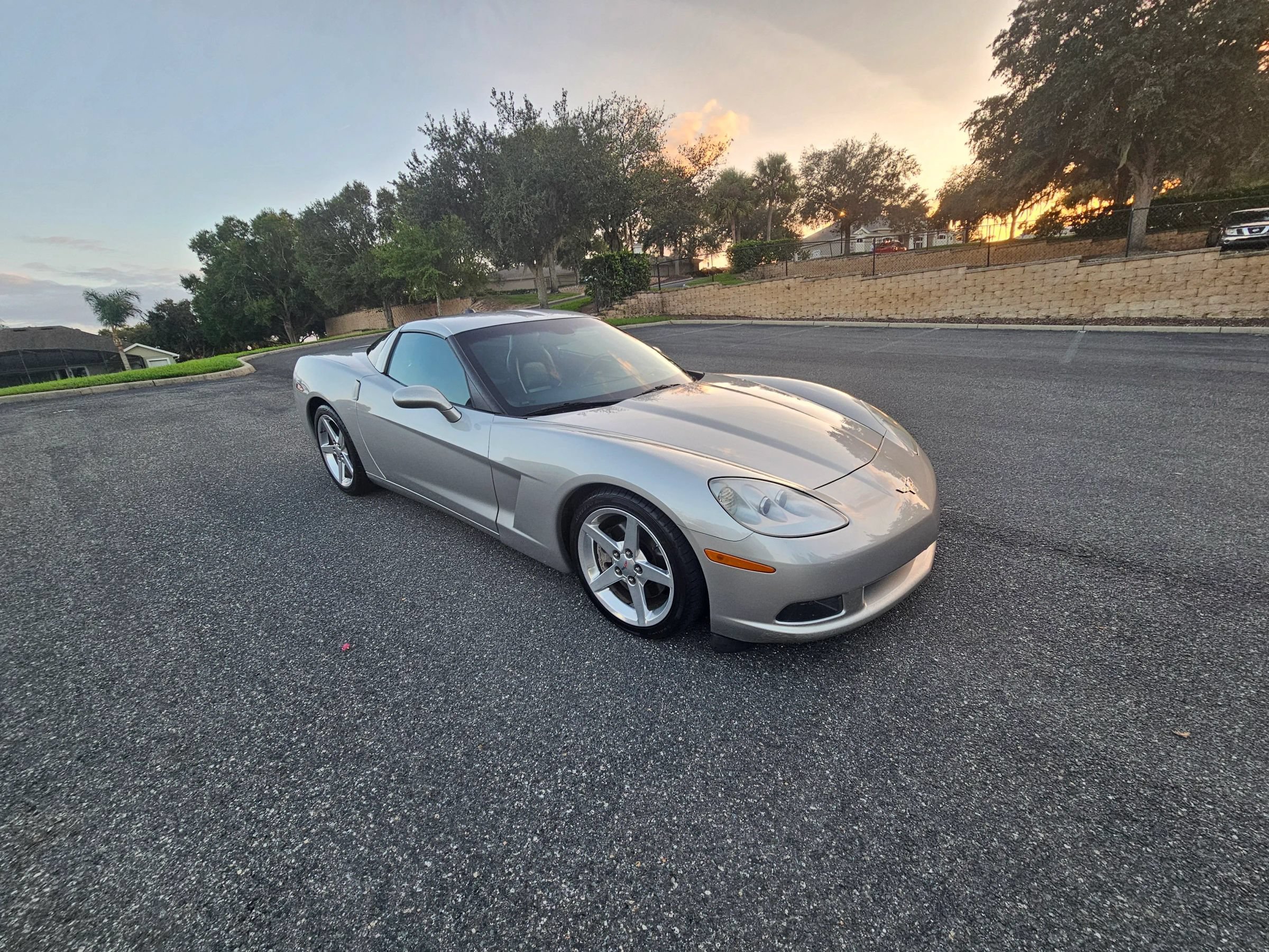 Used 2005 Chevrolet Corvette Coupe w/ Preferred Equipment Group RWD image 7