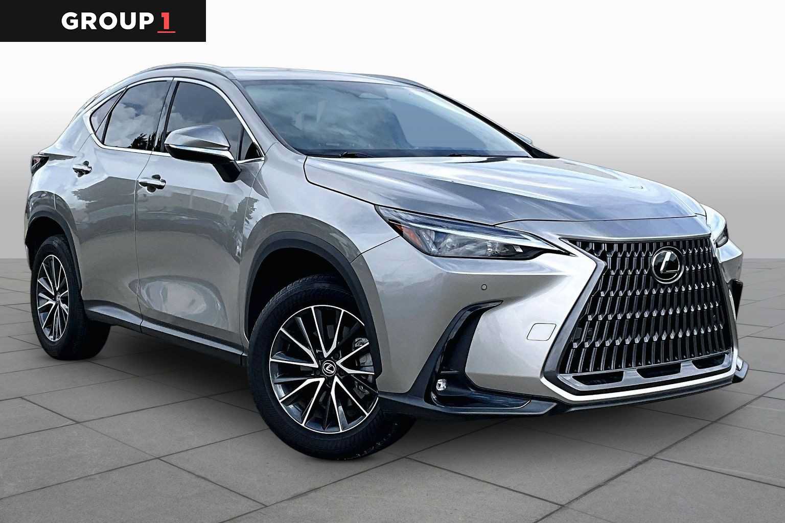 Used 2024 Lexus NX 250 FWD image 3