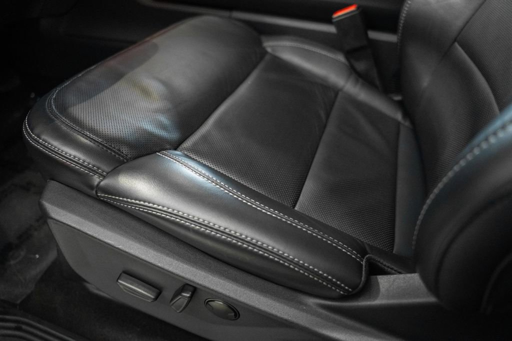 Used 2025 Ford Expedition Max Platinum AWD/4WD image 50