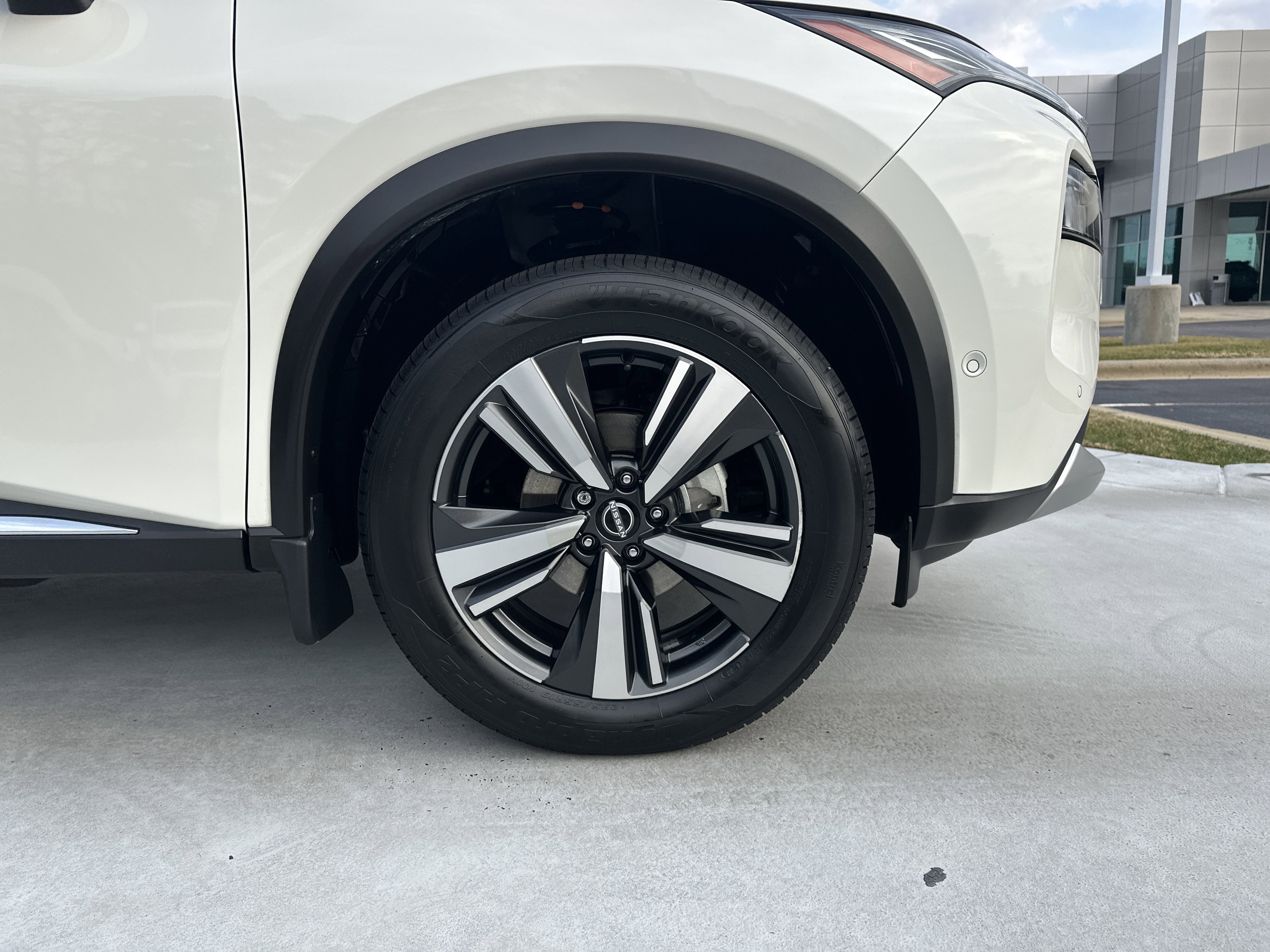 Used 2023 Nissan Rogue Platinum w/ Platinum Premium Package image 13