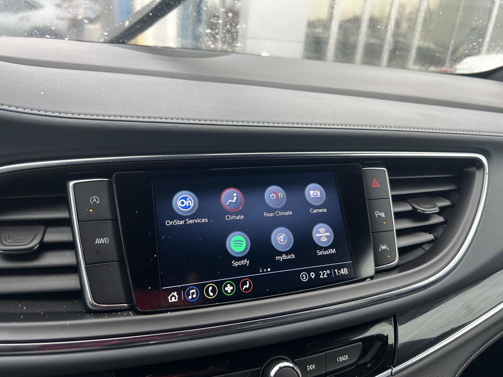 Used 2022 Buick Enclave Essence image 9