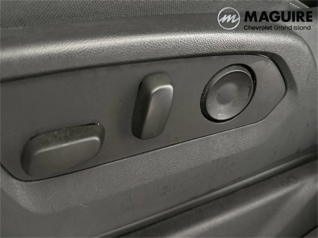 Used 2023 Chevrolet Silverado 1500 RST w/ Convenience Package II image 15