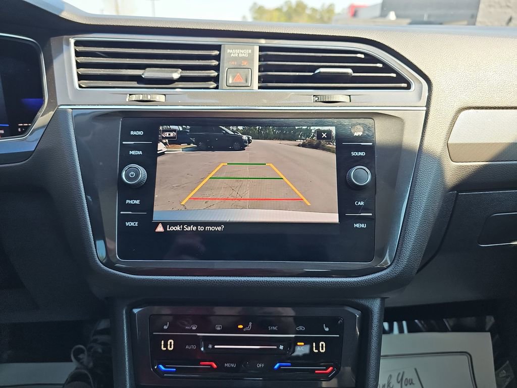 Used 2022 Volkswagen Tiguan SE image 26