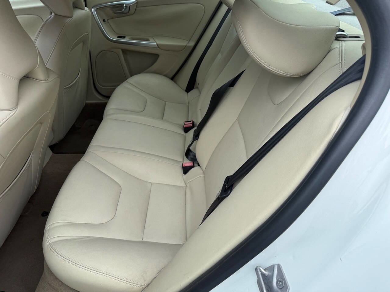 Used 2015 Volvo S60 T5 Premier FWD image 9