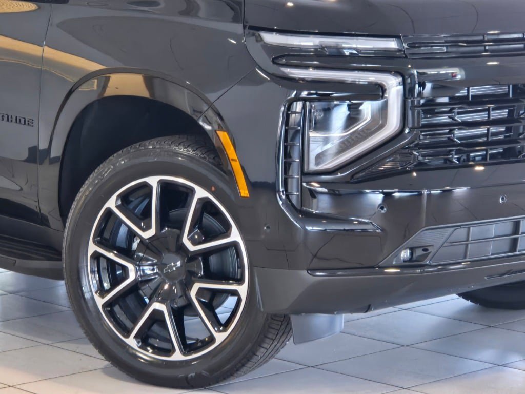 New 2026 Chevrolet Tahoe RST w/ Comfort Package AWD/4WD image 2