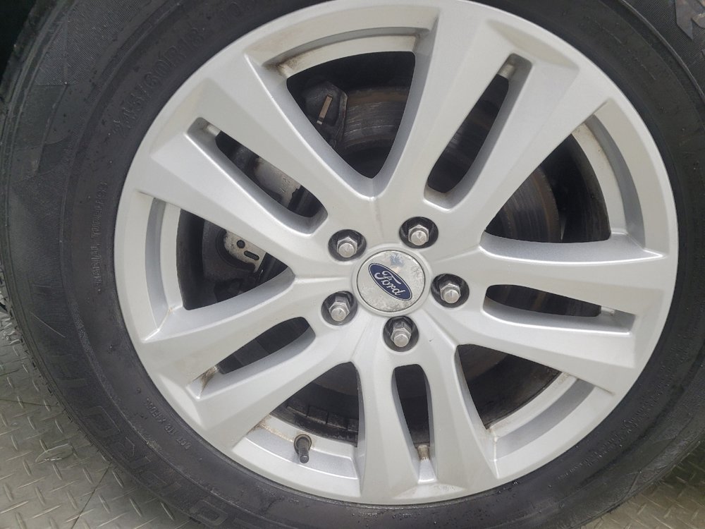 Used 2018 Ford Explorer XLT w/ Equipment Group 202A image 31