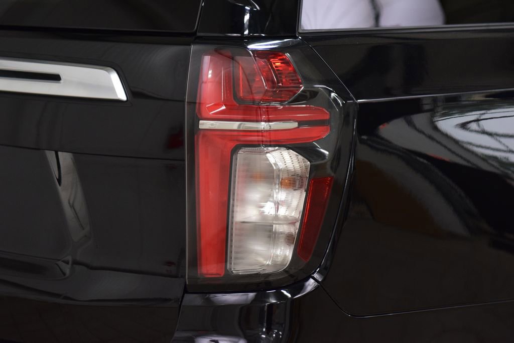 Used 2023 Chevrolet Suburban High Country AWD/4WD image 19