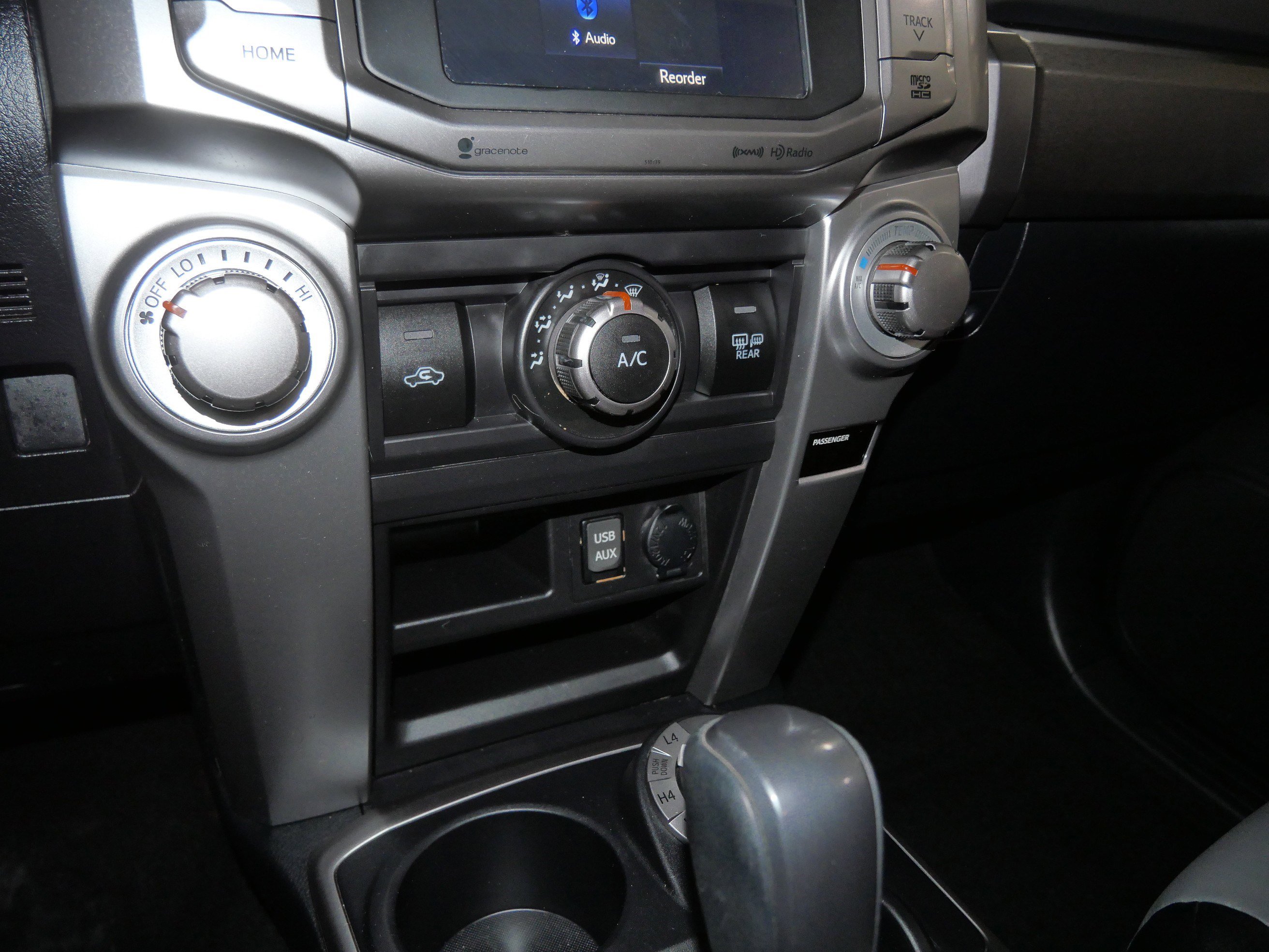 Used 2018 Toyota 4Runner SR5 Premium image 24