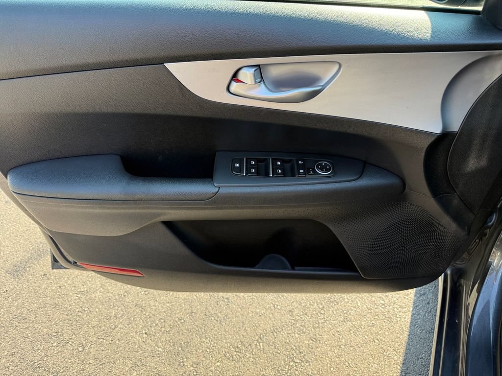 Used 2024 Kia Forte LXS FWD image 25