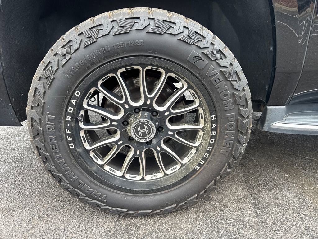 Used 2017 Chevrolet Suburban Premier AWD/4WD image 58