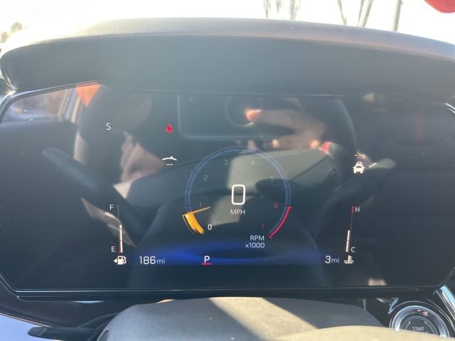 New 2026 Chevrolet Trax RS w/ Sunroof Package FWD image 22