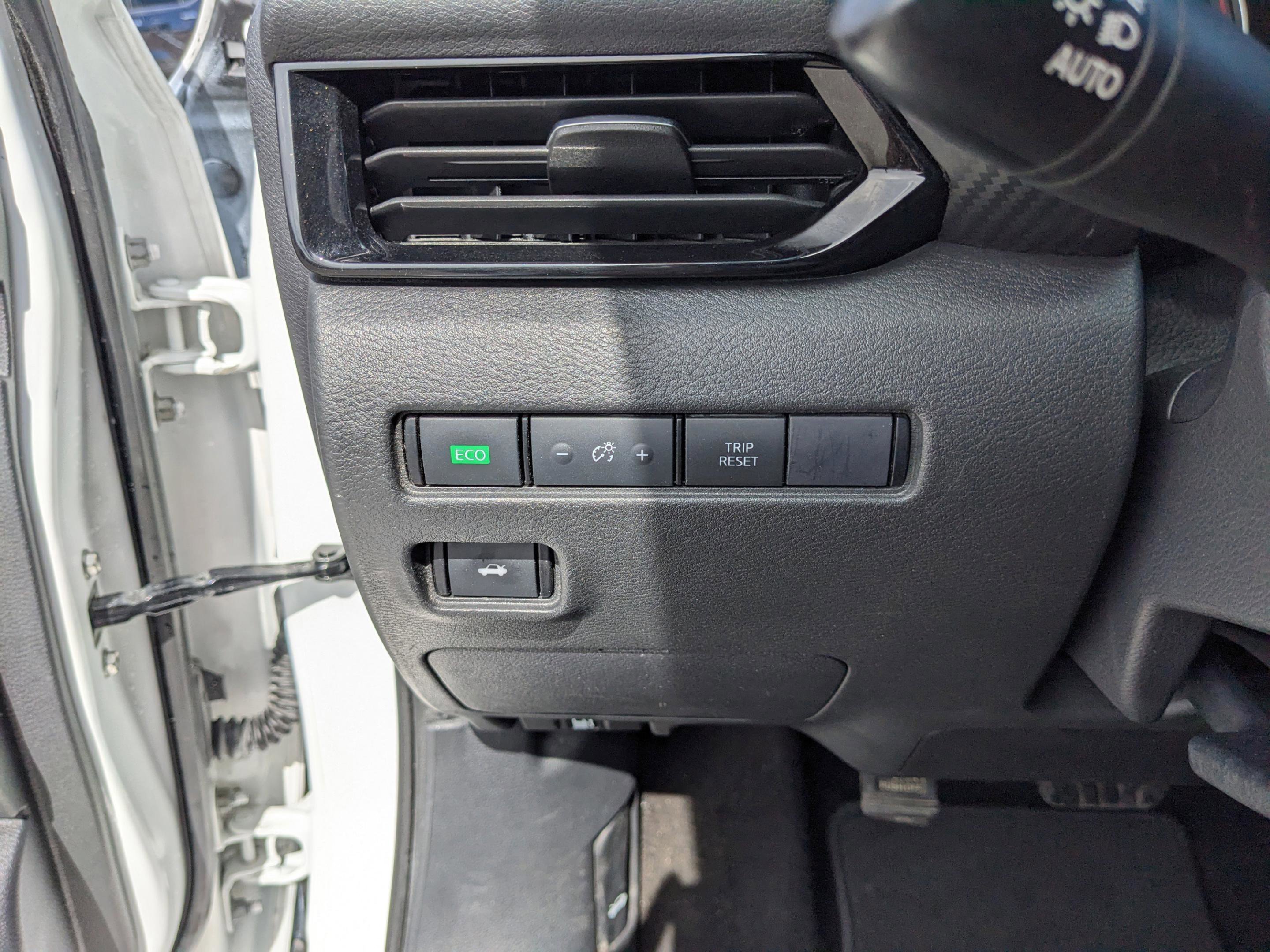 Used 2024 Nissan Sentra SV image 28