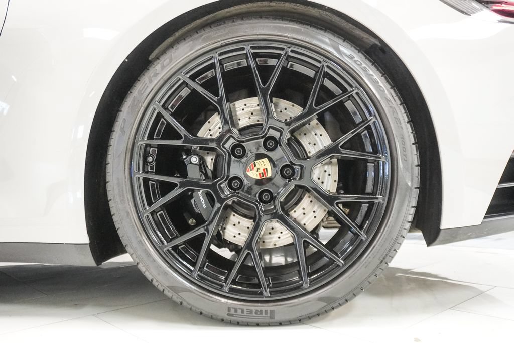 Used 2024 Porsche 911 Carrera 4 GTS AWD/4WD image 38