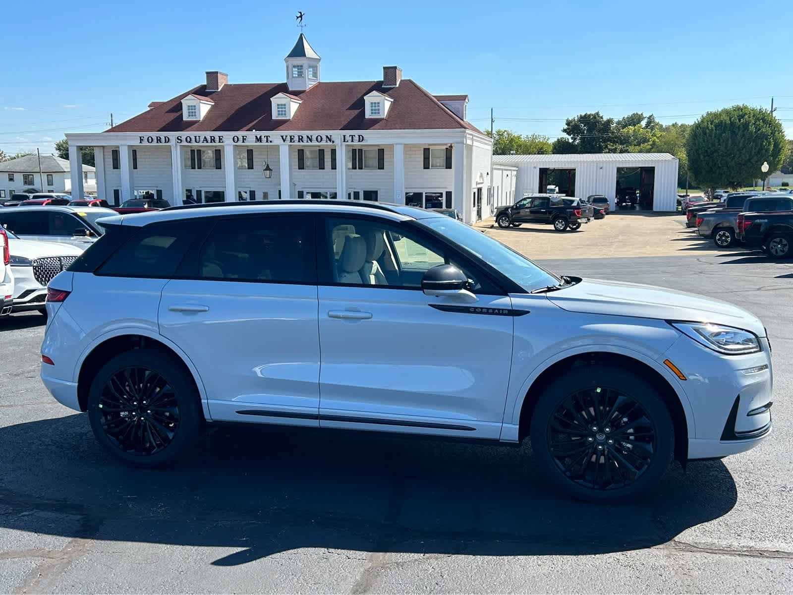 New 2026 Lincoln Corsair Reserve image 5