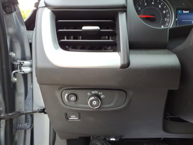 Used 2023 GMC Terrain SLE w/ Driver Convenience Package FWD image 13