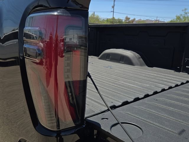 Used 2025 GMC Sierra 2500 AT4X AWD/4WD image 20