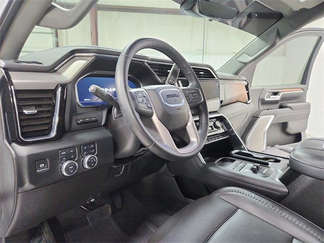 Used 2025 GMC Sierra 3500 Denali w/ Technology Package image 18