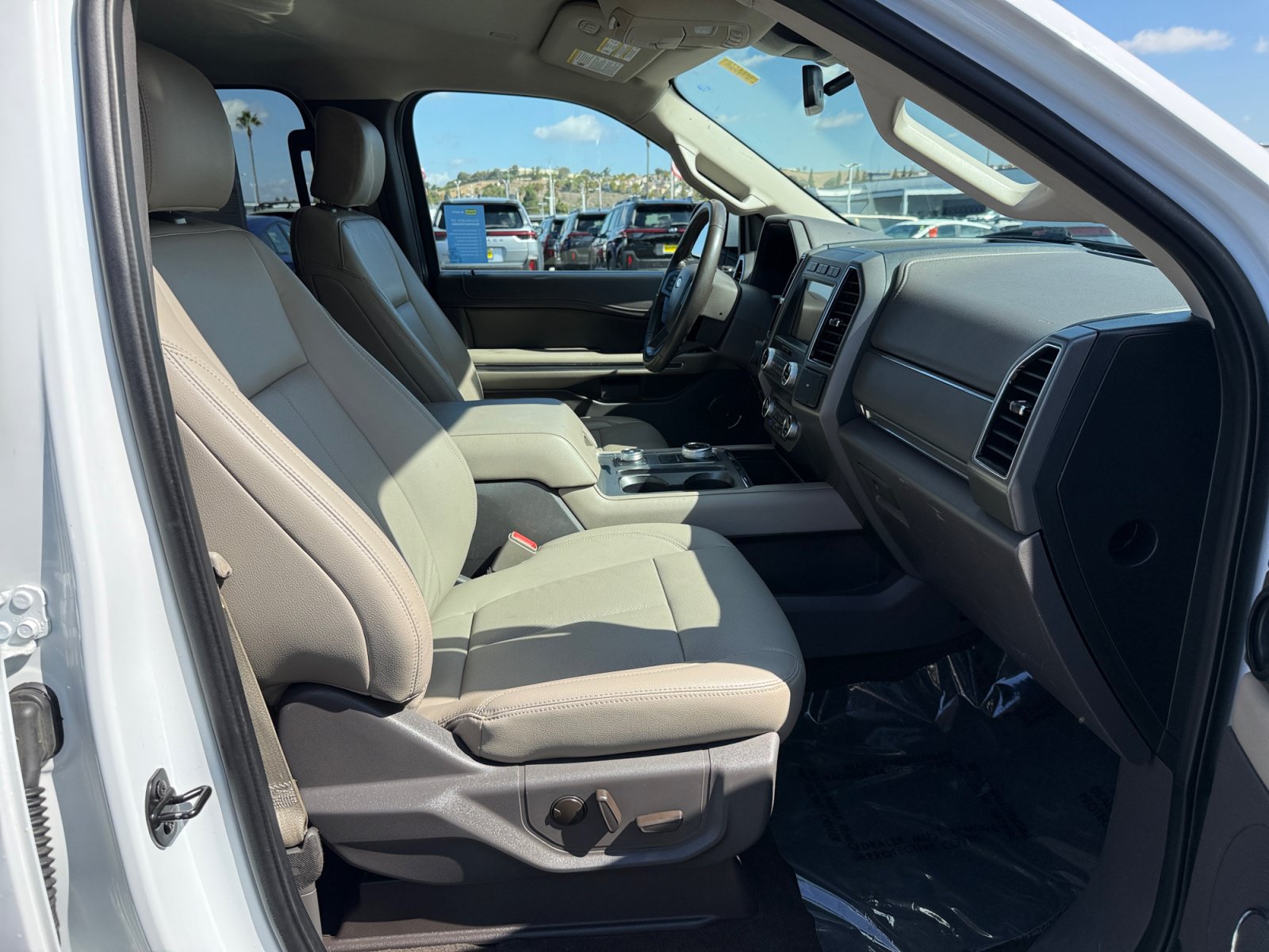 Certified 2020 Ford Expedition XLT w/ Equipment Group 202A AWD/4WD image 20
