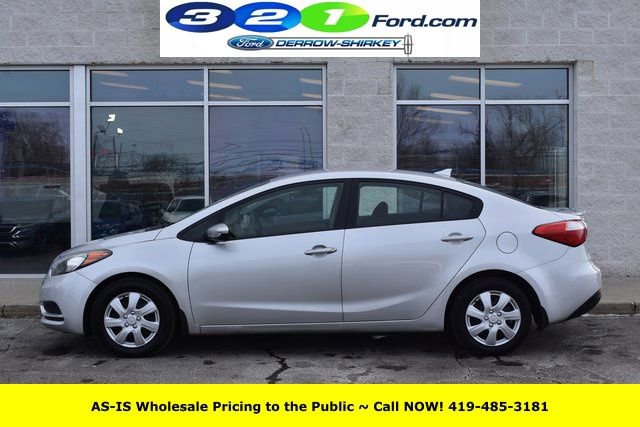 Used 2016 Kia Forte LX image 2