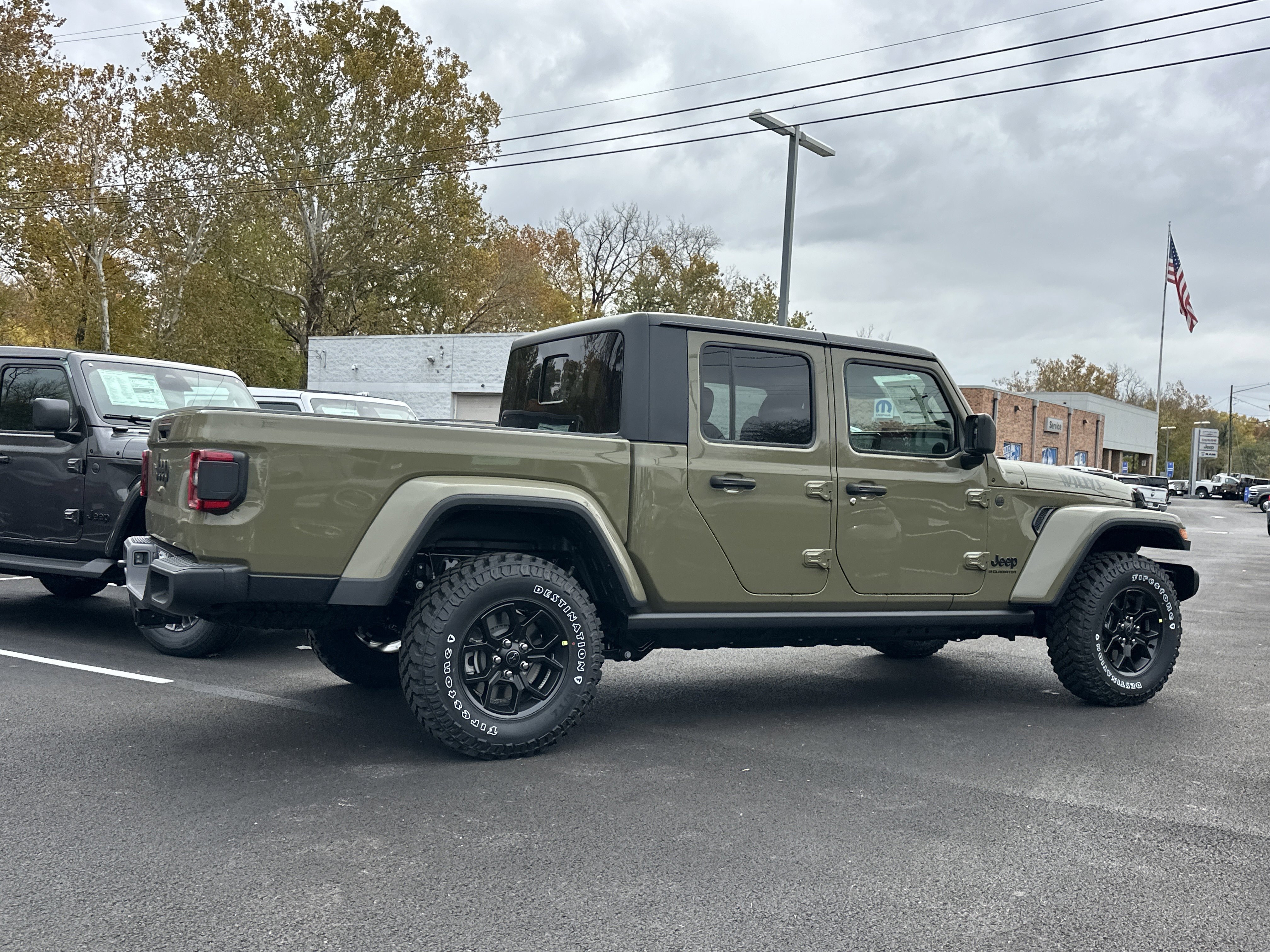 New 2026 Jeep Gladiator Willys image 17