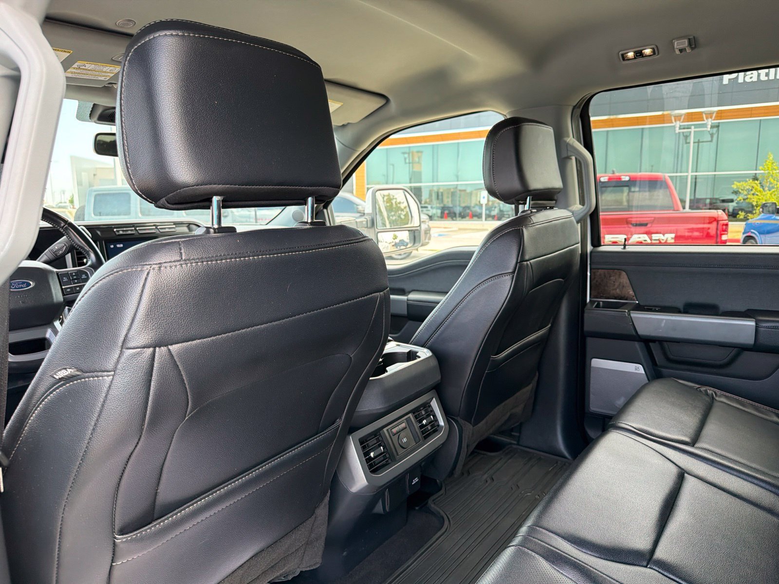 Used 2023 Ford F450 Lariat AWD/4WD image 16