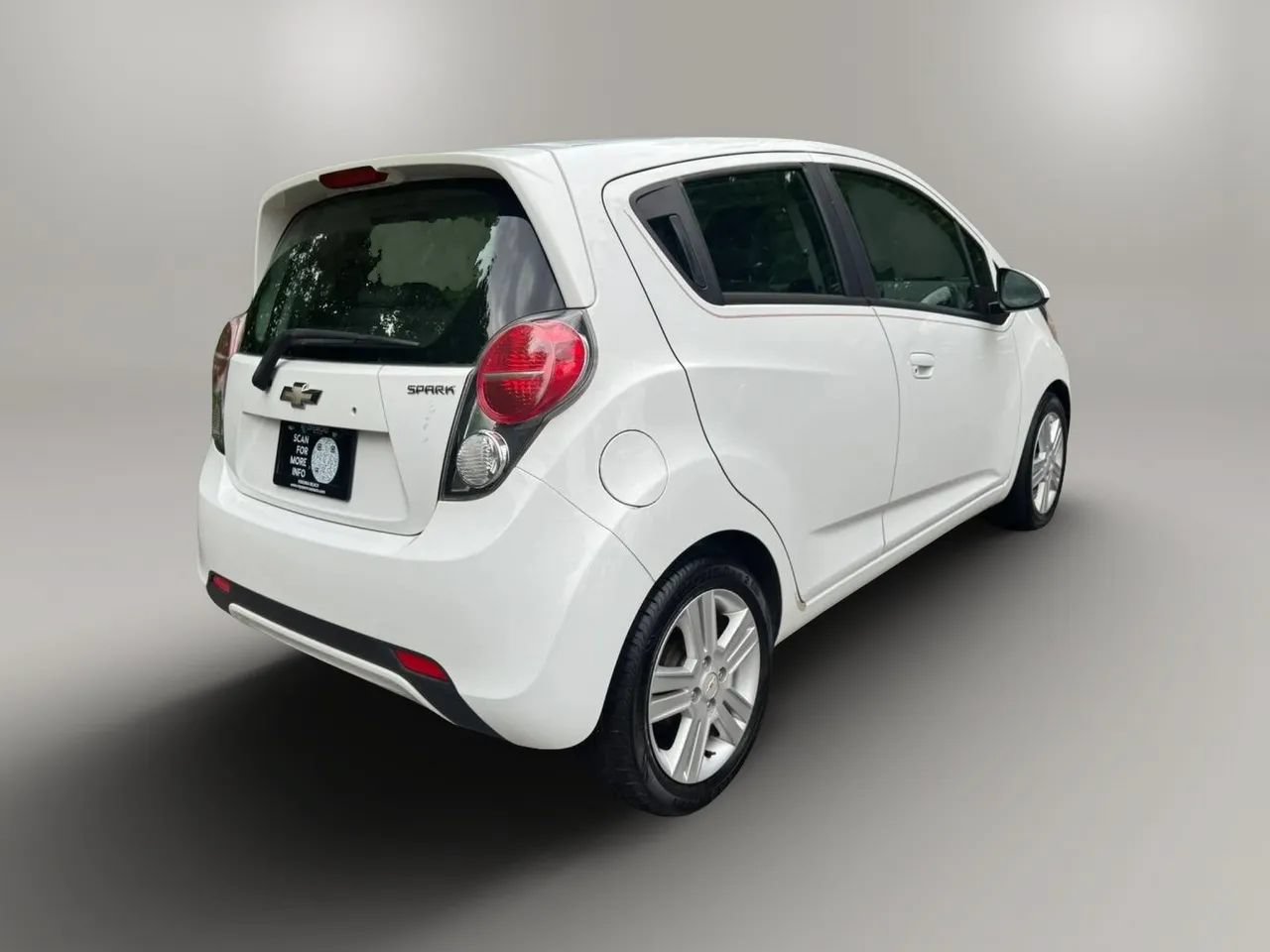 Used 2014 Chevrolet Spark LT FWD image 4