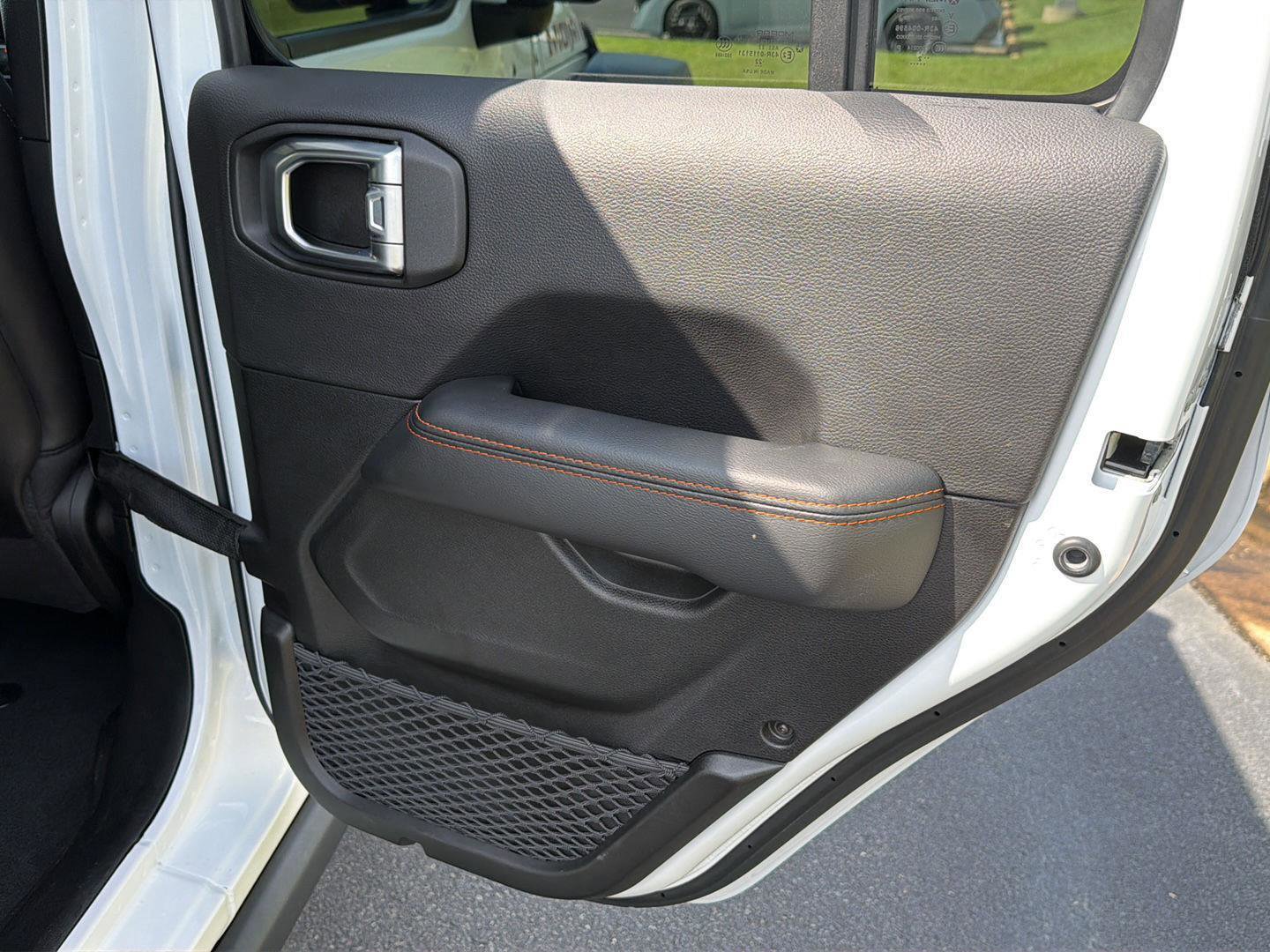 Used 2022 Jeep Gladiator Mojave w/ Cold Weather Group AWD/4WD image 15