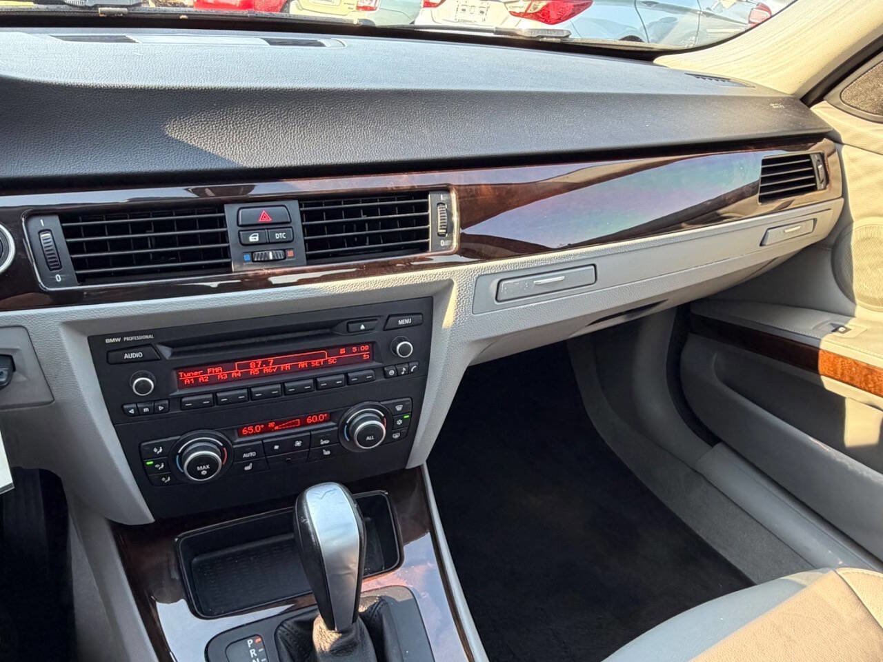 Used 2011 BMW 328i Sedan image 23