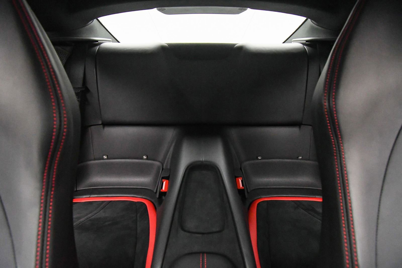 Certified 2023 Ferrari Roma image 18