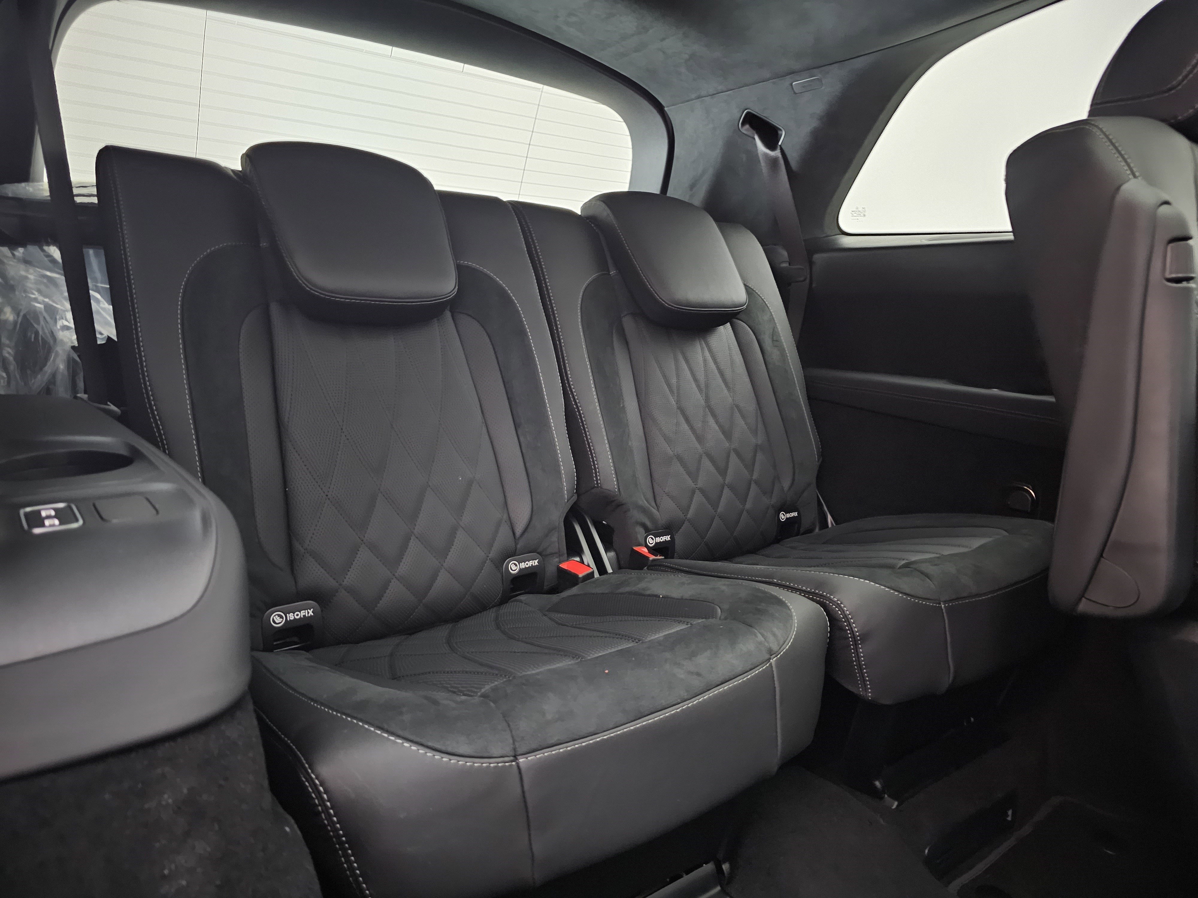 New 2026 Mercedes-Benz GLS 63 AMG 4MATIC image 30